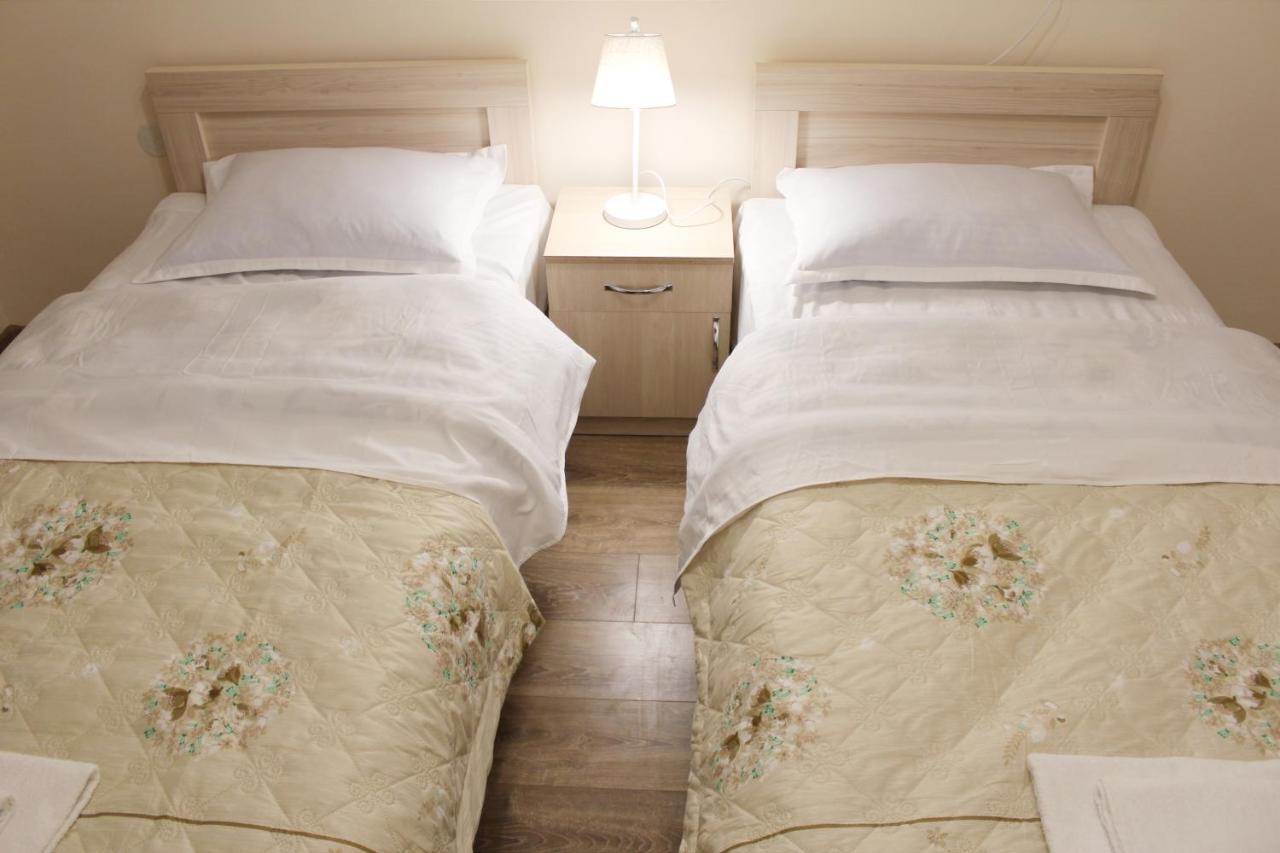 Nitsa Guest House Gori Eksteriør billede