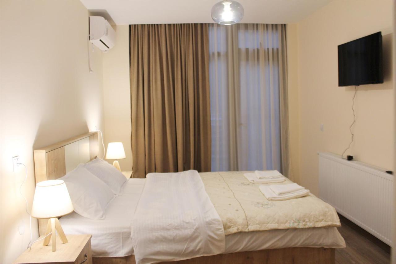 Nitsa Guest House Gori Eksteriør billede
