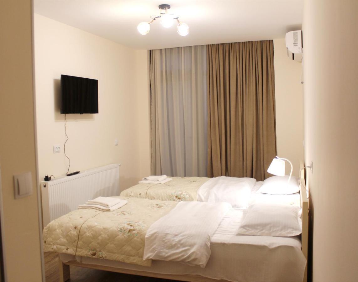 Nitsa Guest House Gori Eksteriør billede
